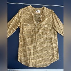 Iike new, women’s Holding Horses size 6 top